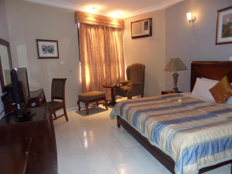 Royal Kaft Hotel Ikorodu Екстериор снимка